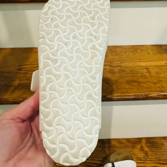 Birkenstock Kids Sandals in White and Tan - Picture 7 of 8